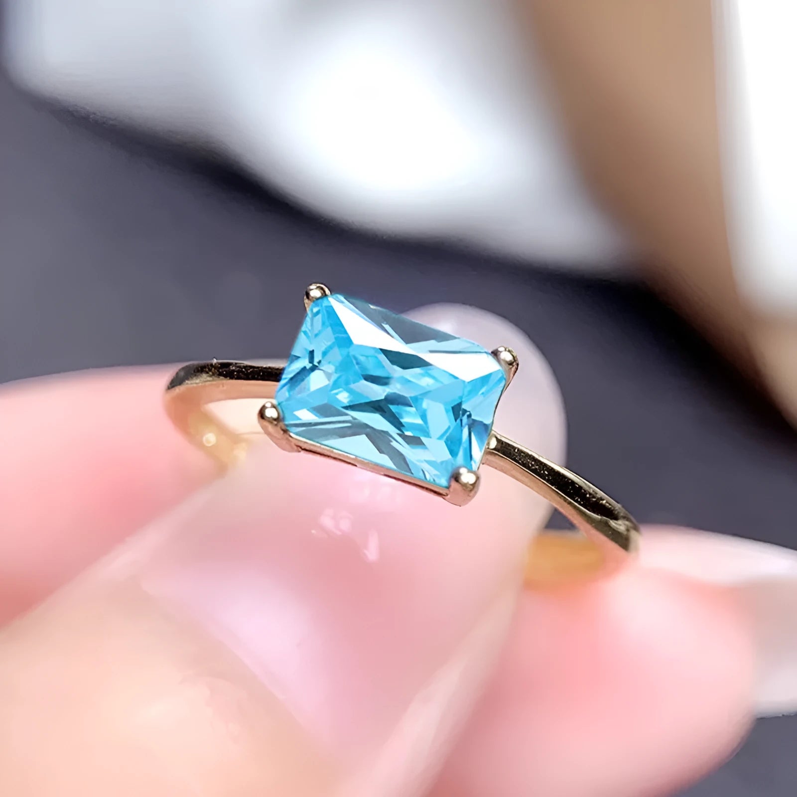 Sapphire blue zircon geometric women's ring with oval and love heart shapes on copper base