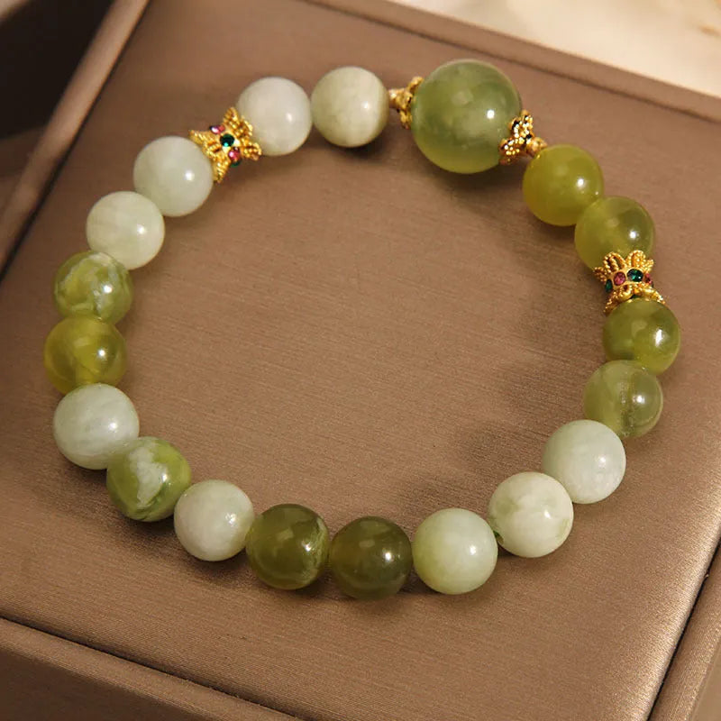 Women's jade bracelet in Xiuyan green colour with original light luxury sweet Mori design