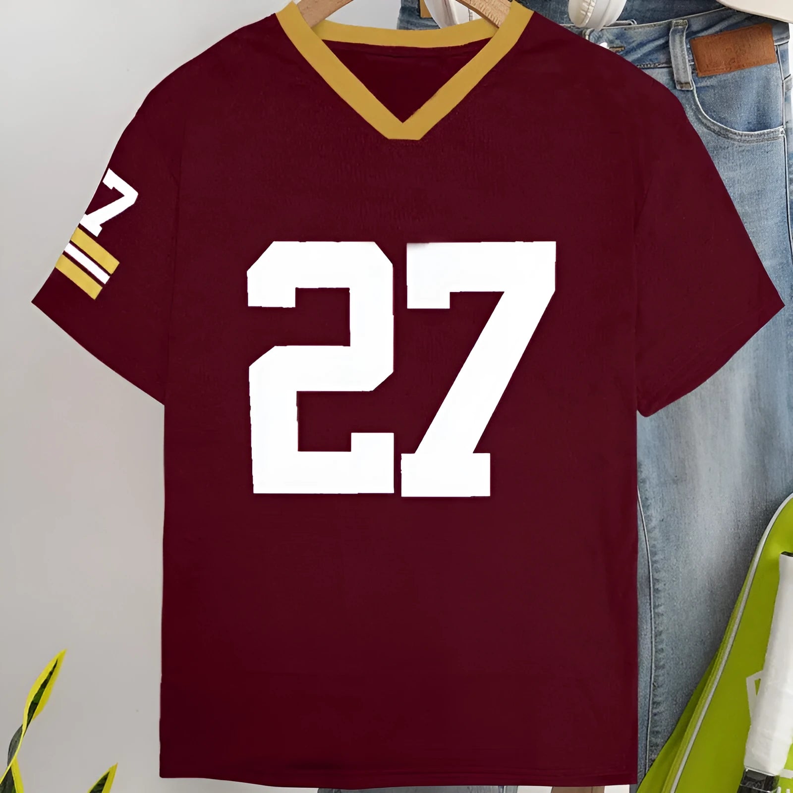 Loose fit red cotton T-shirt with printed letter design and short sleeves