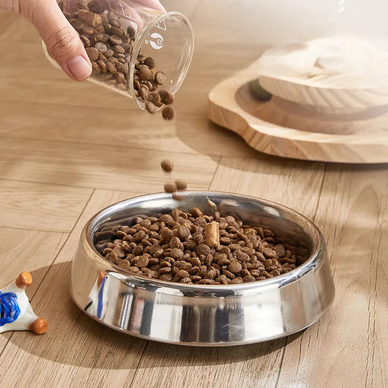 Thick stainless steel pet bowl with non-slip base in 200ml and 400ml sizes