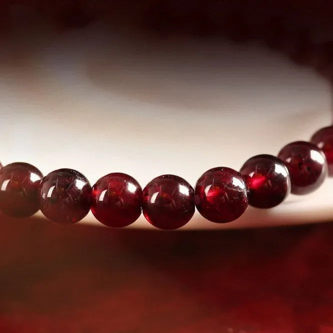 Chinese style gourd bracelet with Fu character decoration and imitation garnet beads