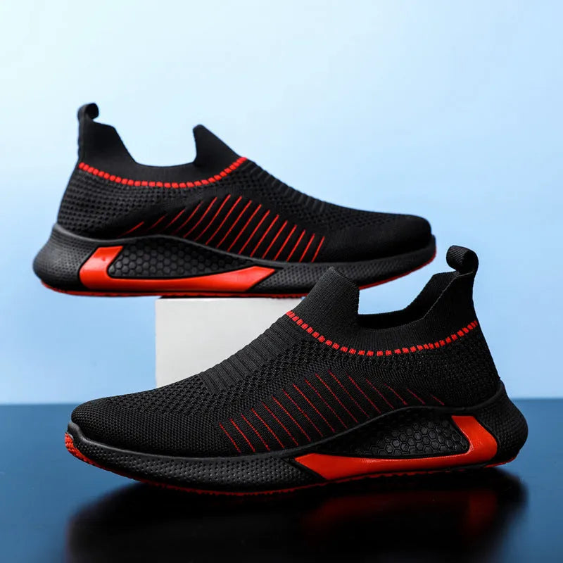 Men's mesh slip-on sneakers with striped design and breathable flyknit upper in black colour