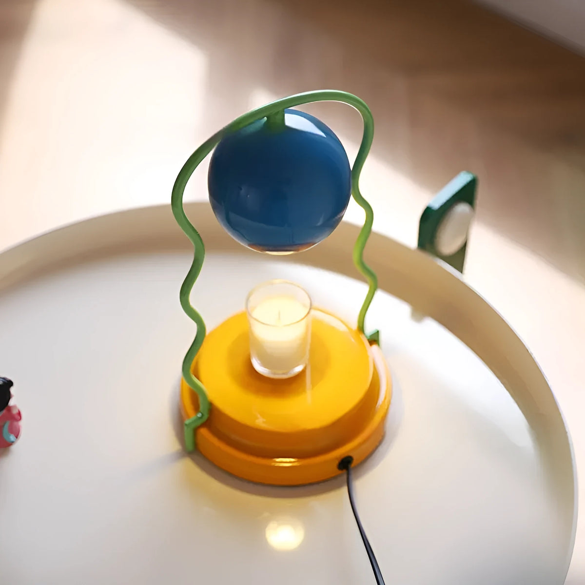 Yellow iron fire-free smoke-free candle fragrance lamp, 17x18x27.5cm, 220V domestic flat plug table lamp