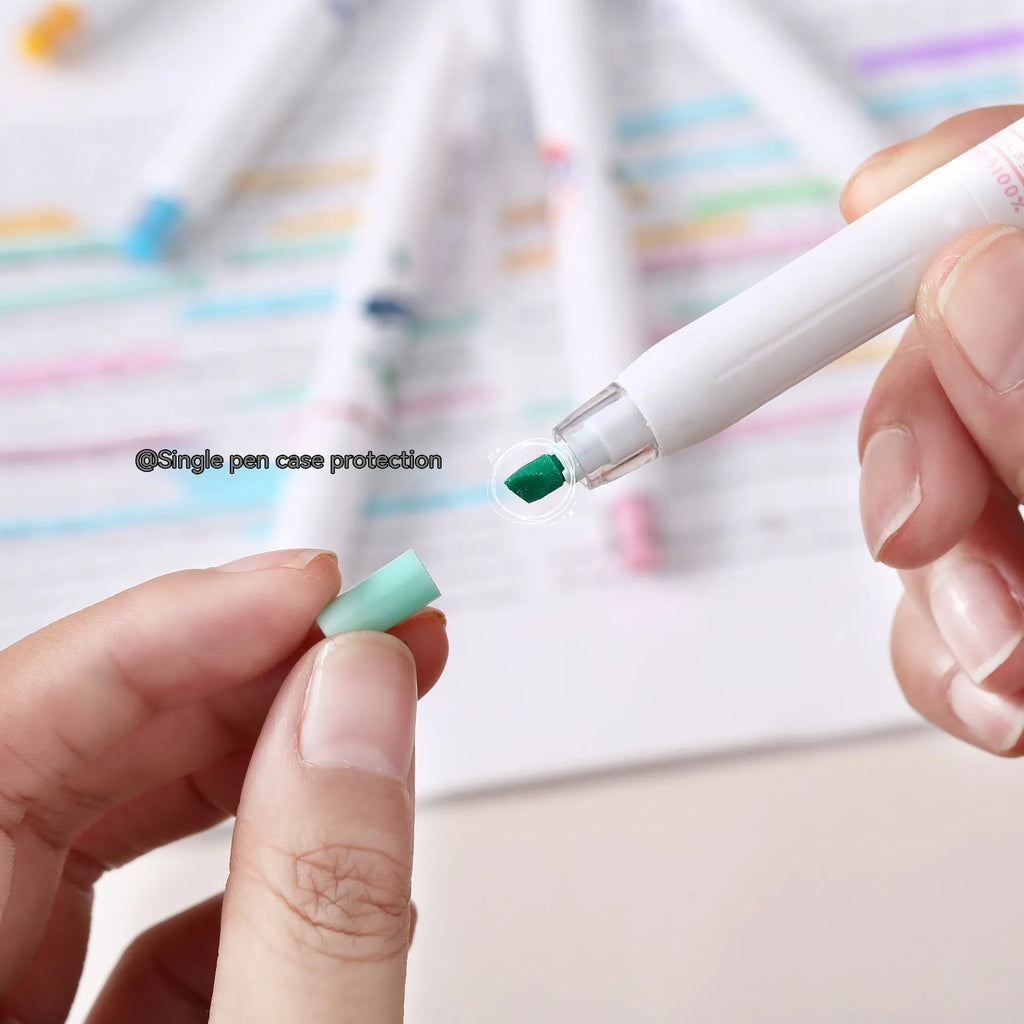 Boxed set of 6 fluorescent highlighter pens with oblique heads and plastic shells for key marking and journal use