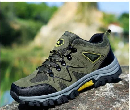 Men's outdoor sports suede low top hiking shoes in solid colour with rubber sole