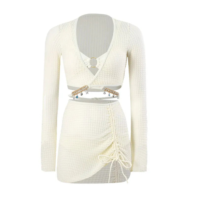 Women's long sleeve black and white bikini swimsuit made from polyester fabric