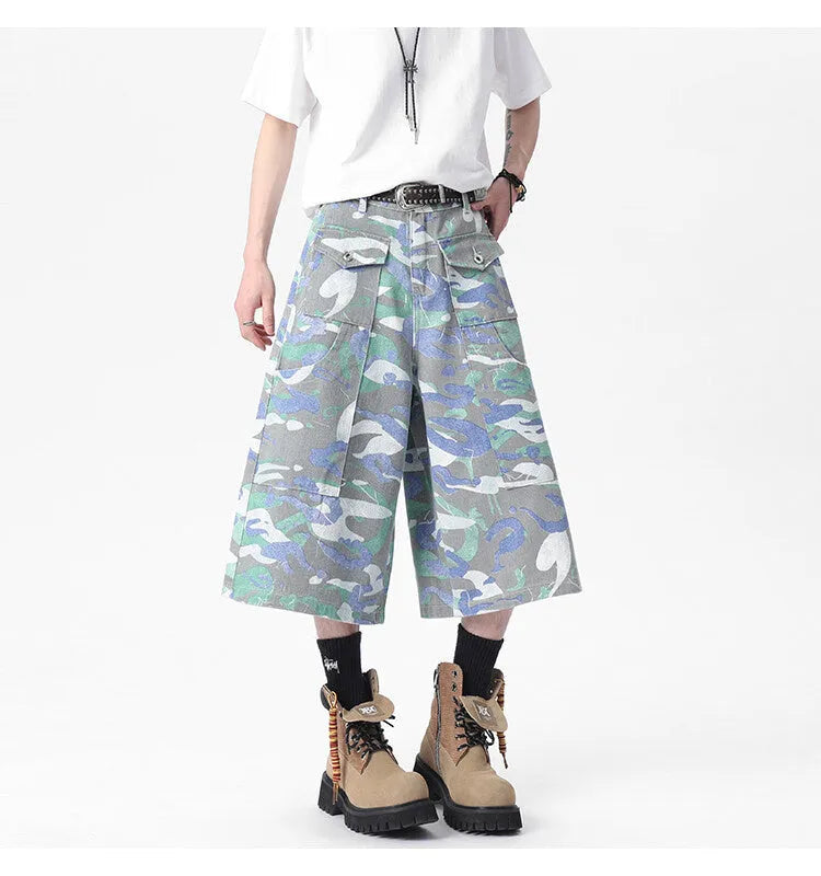 Camouflage colour cotton cropped work trousers with front pockets and straight leg