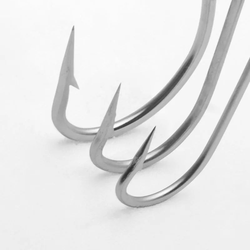 Pack of stainless steel sea fishing hooks for ocean boat fishing, showing various hook sizes.