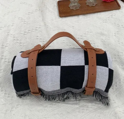 Knitted acrylic thickened checkerboard picnic mat with tassel edges and leather handle, khaki white colour, 130x180 cm