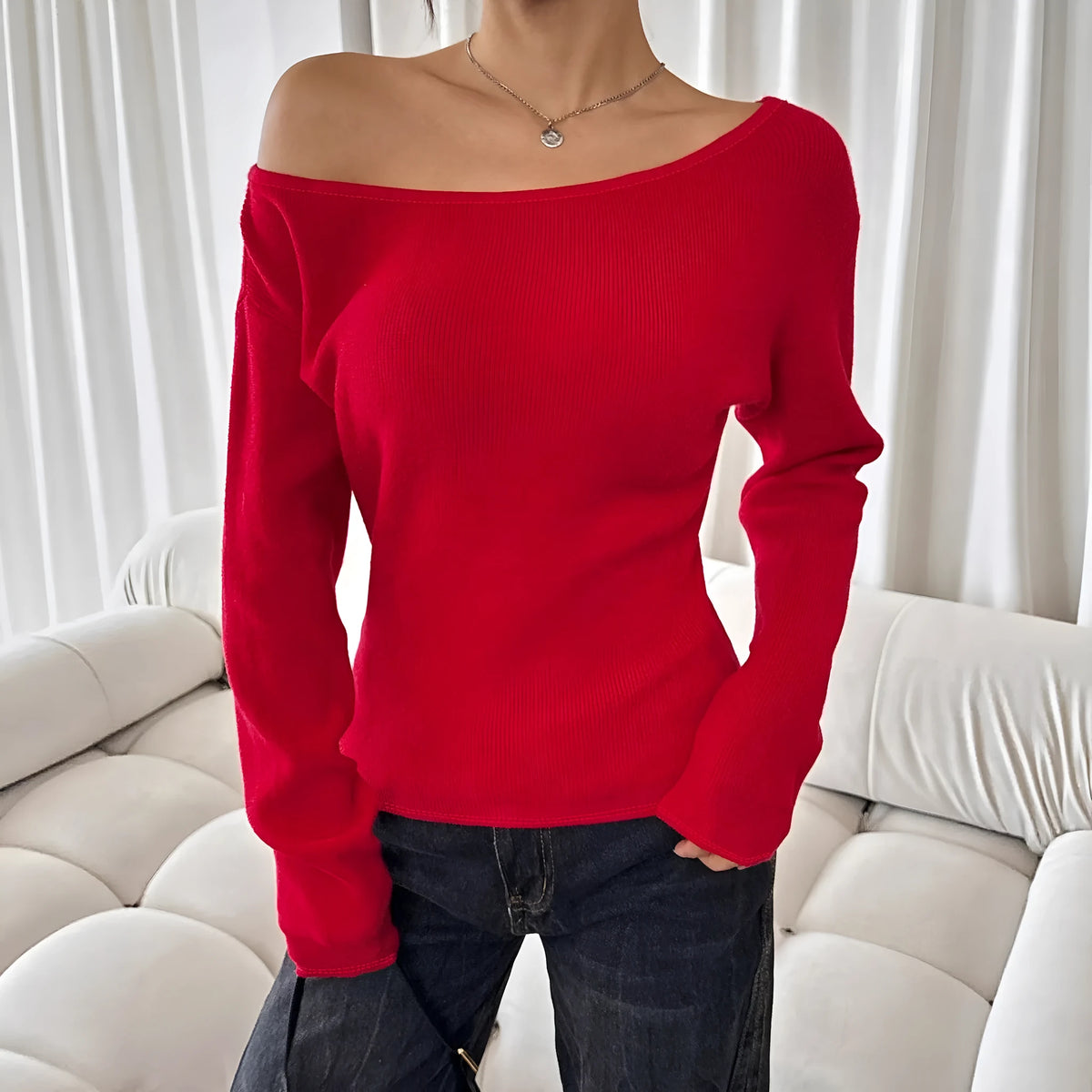 Women's long-sleeved knitted round-neck waist-cinching base sweater in polyester cotton, available in white, black, red or pink