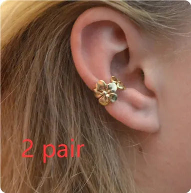 Gold colour starfish and scallop design drop earrings for women.