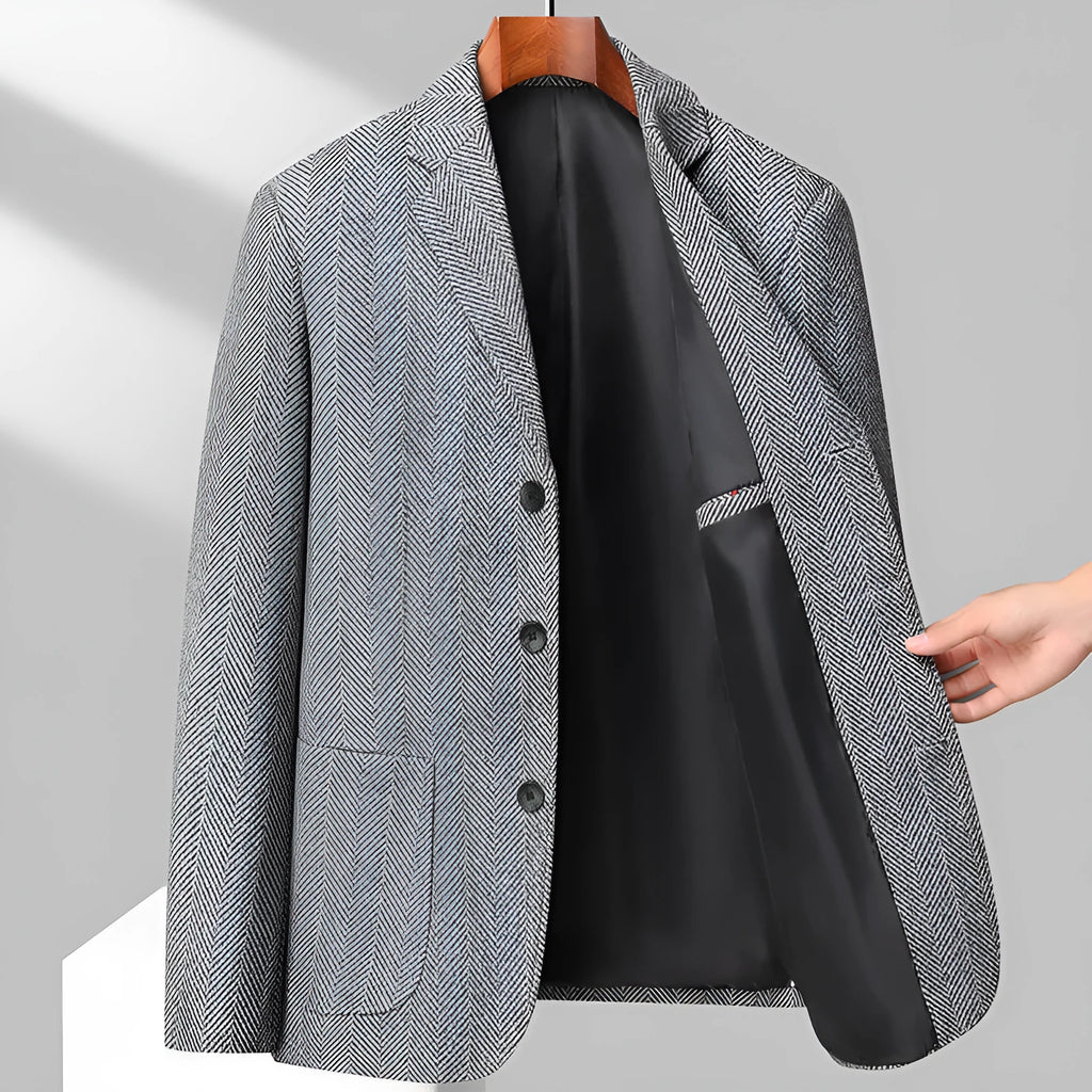 Men's loose fit casual coat in polyester available in black, khaki, gray and dark blue colours