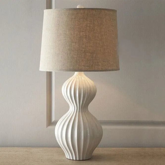 American country style ceramic table lamp with fabric shade measuring 62cm tall