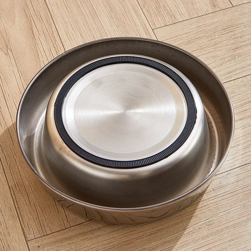 Thick stainless steel pet bowl with non-slip base in 200ml and 400ml sizes