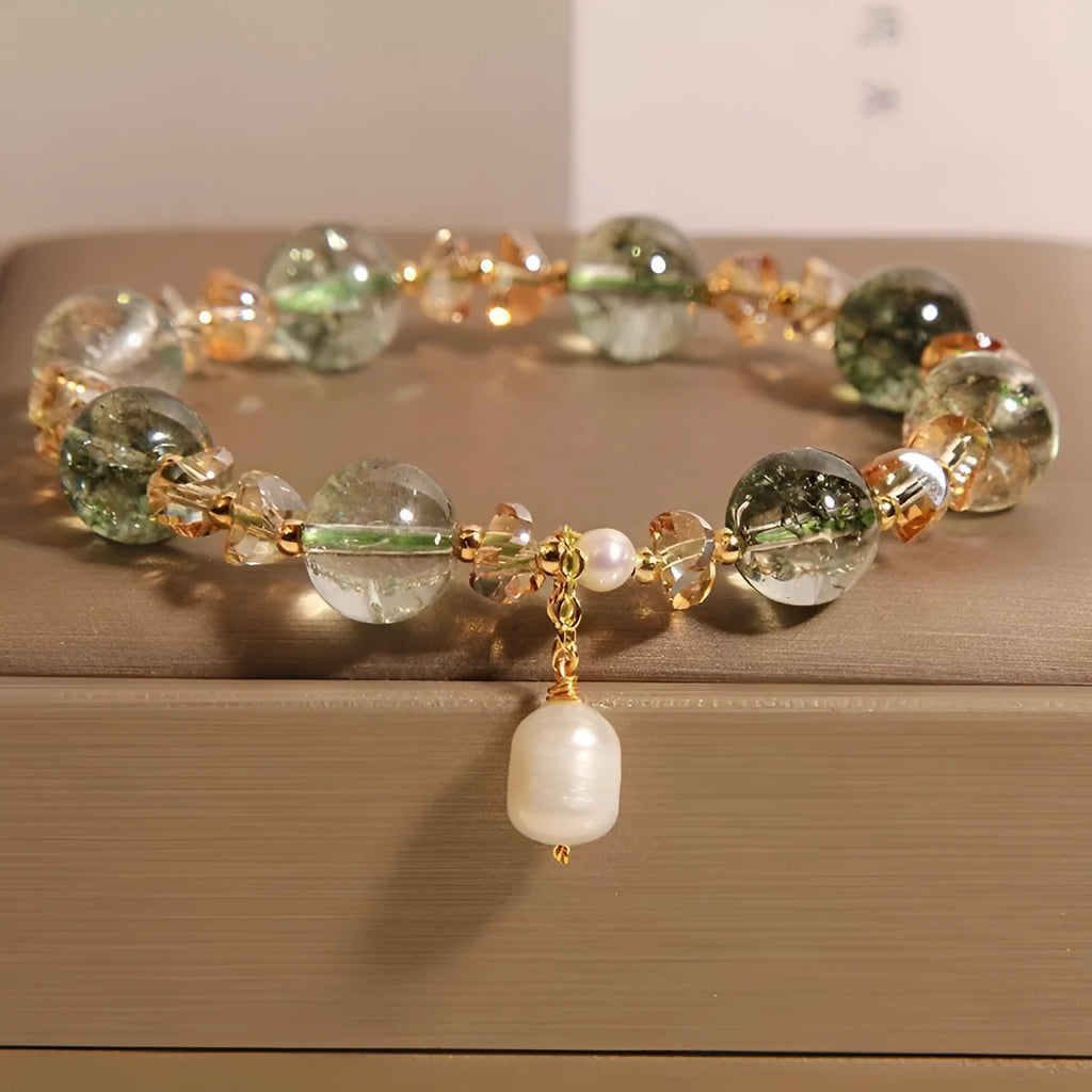 Women's green phantom quartz crystal bracelet with champagne accents in Japanese Korean style