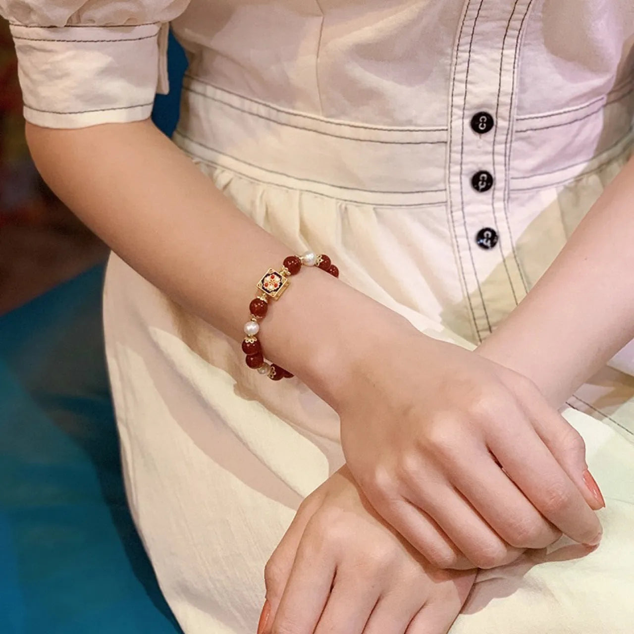 Women's pearl and red agate bracelet with constellation design, adjustable 14-17cm sizing