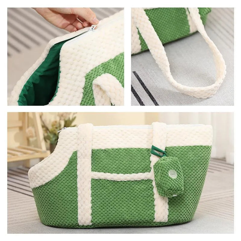 Shoulder cat bag with cartoon pattern and vertical stripes in plush material