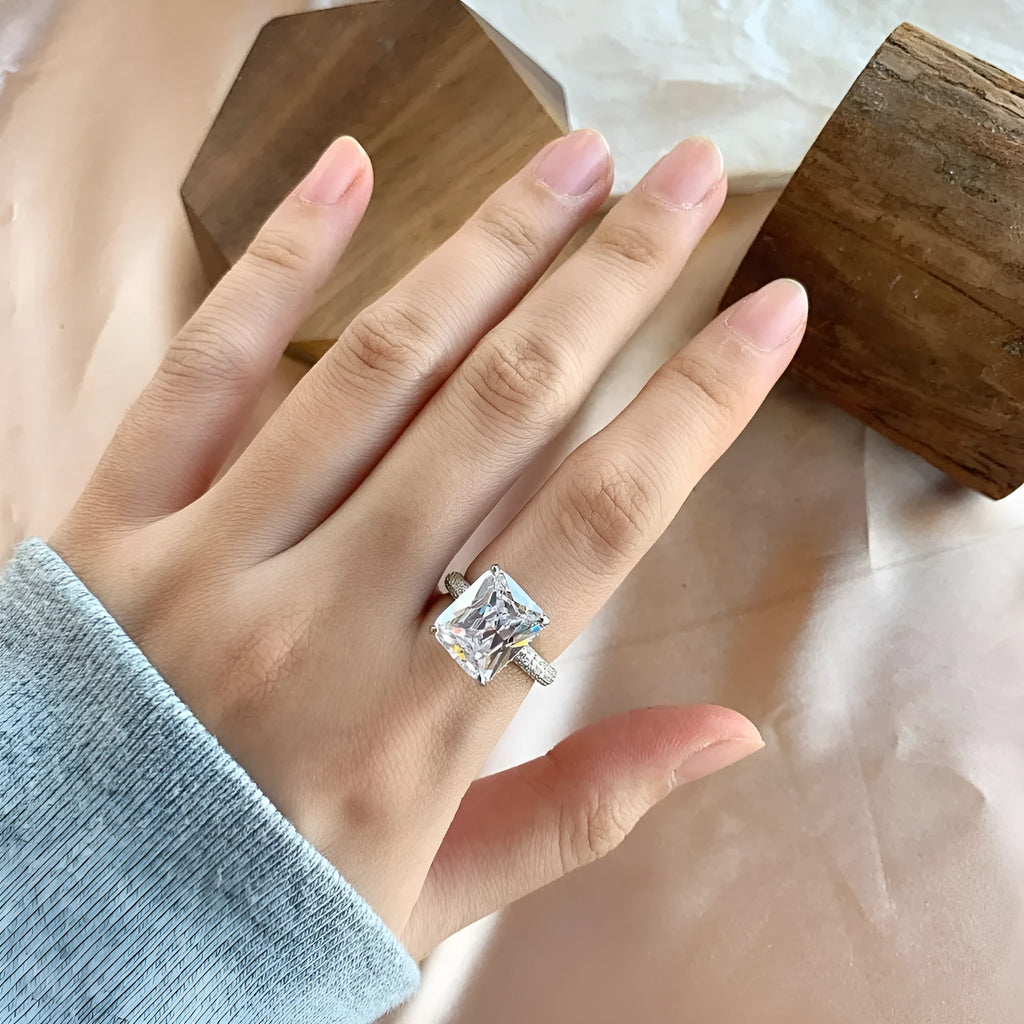 S925 sterling silver square candy ring for women in platinum colour, geometric quadrilateral shape, sizes 5 to 9