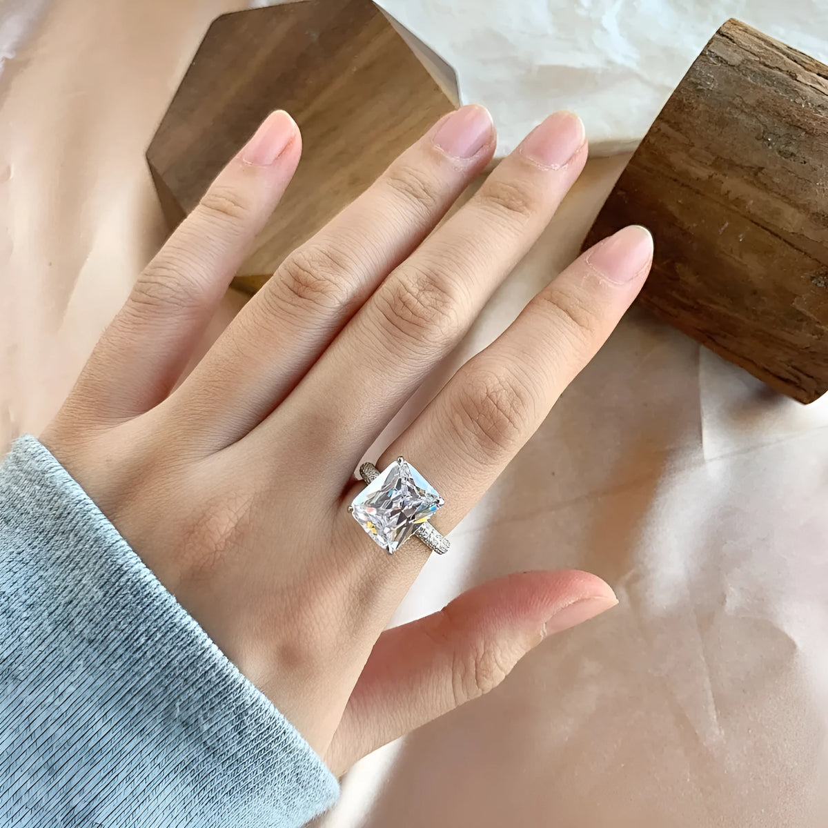 S925 sterling silver square candy ring for women in platinum colour, geometric quadrilateral shape, sizes 5 to 9
