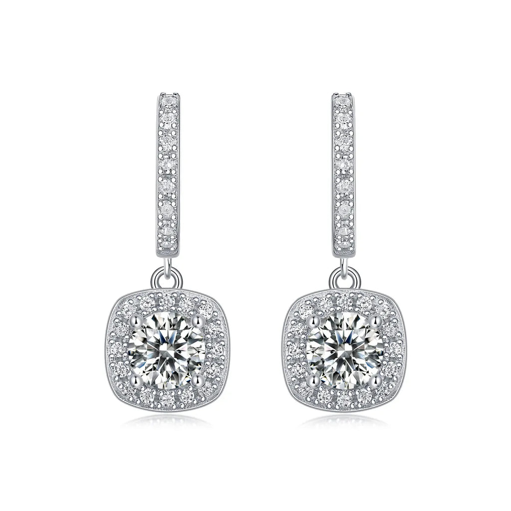 Pair of 0.5-carat moissanite stud earrings in S925 silver with platinum plating, 3g total, gift box and GRA certificate