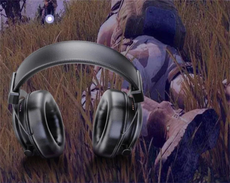 Black wired gaming headset with 50mm driver unit and USB connector for PC gaming and media