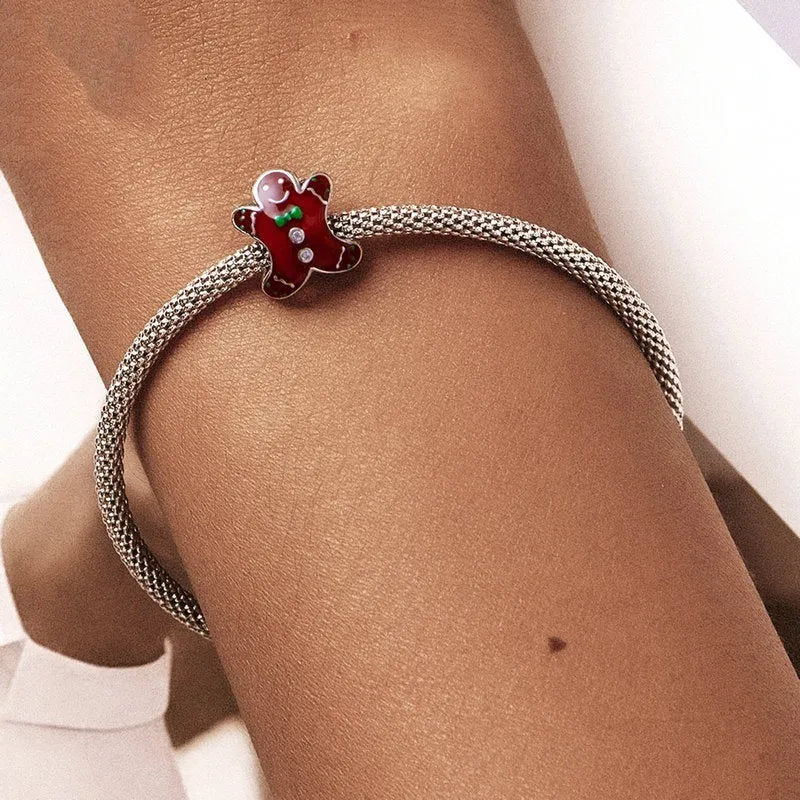 Sterling silver gingerbread man bead, 1.2cm x 1.0cm with 0.5cm aperture, SCC2037 Christmas charm bead