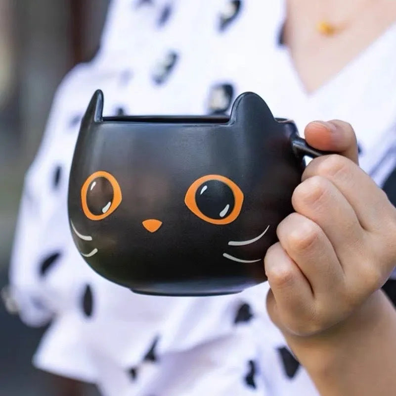Black ceramic mug with cat-shaped pumpkin lid and spoon, 355ml capacity