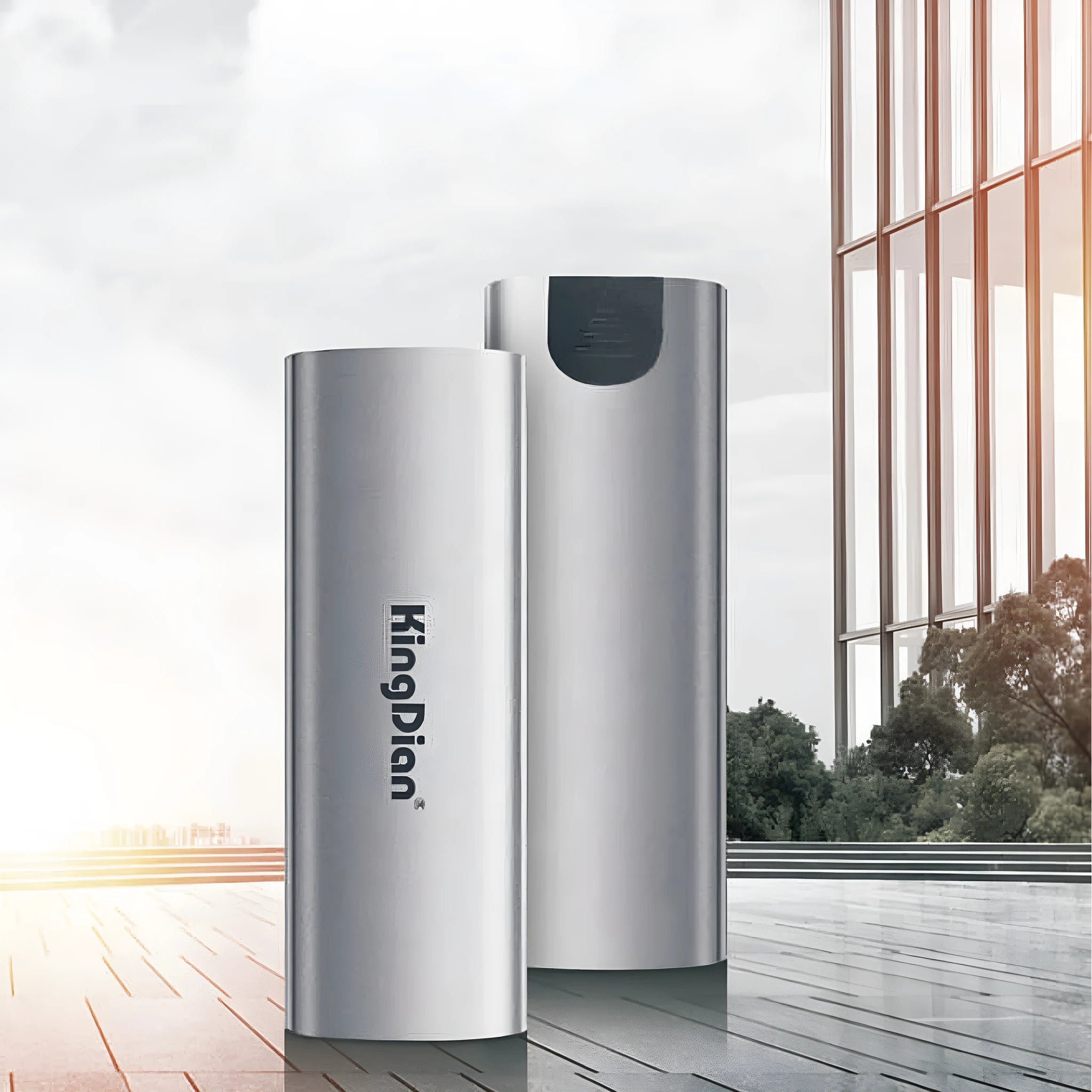 Grey portable SSD with USB3.0 interface for direct mobile phone connection, 119mm x 38mm x 13mm dimensions