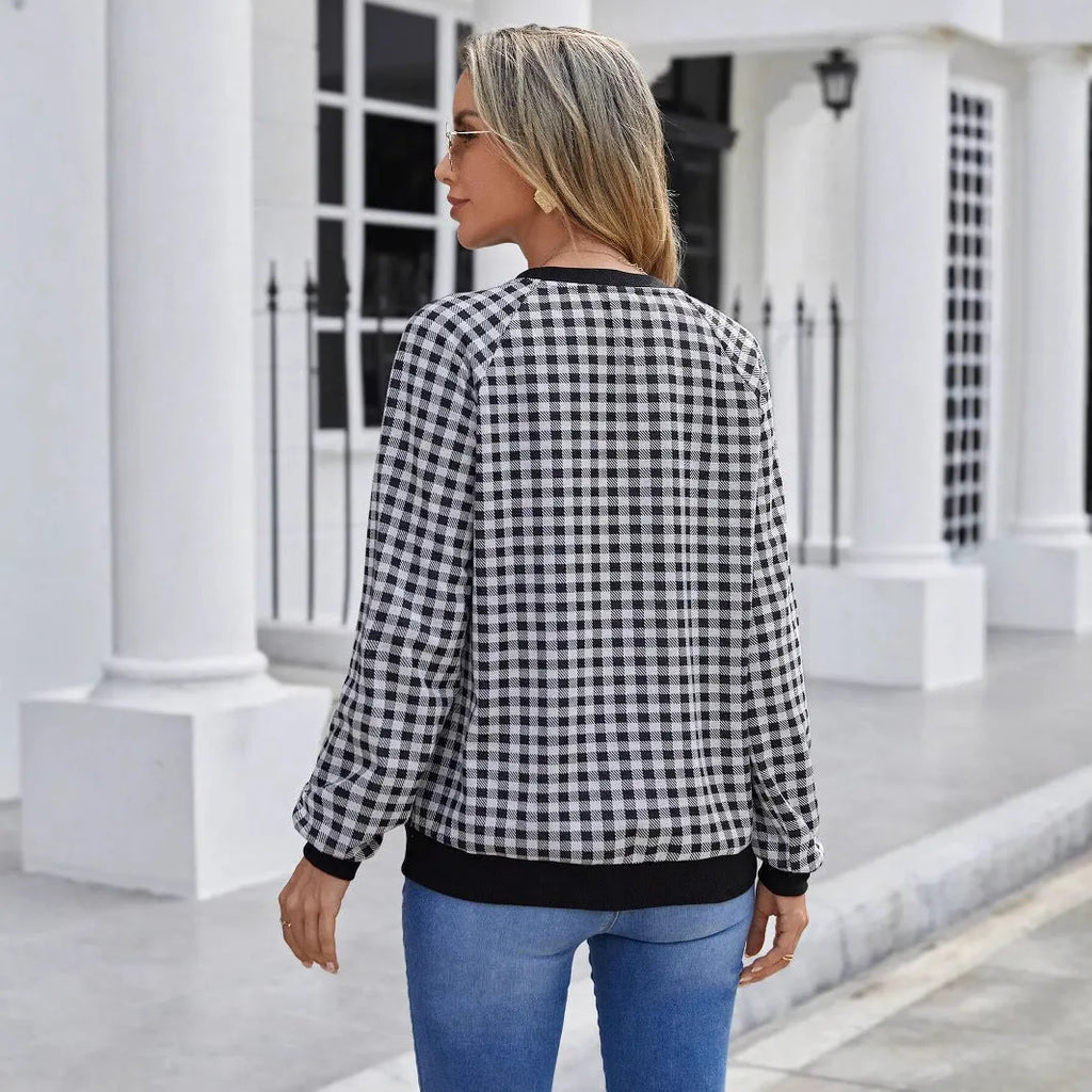 Black polyester pullover sweater with Japanese plaid printed pattern and regular long sleeves