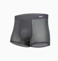 Men's seamless antibacterial fitness shorts in black, shown in size L on a mannequin.