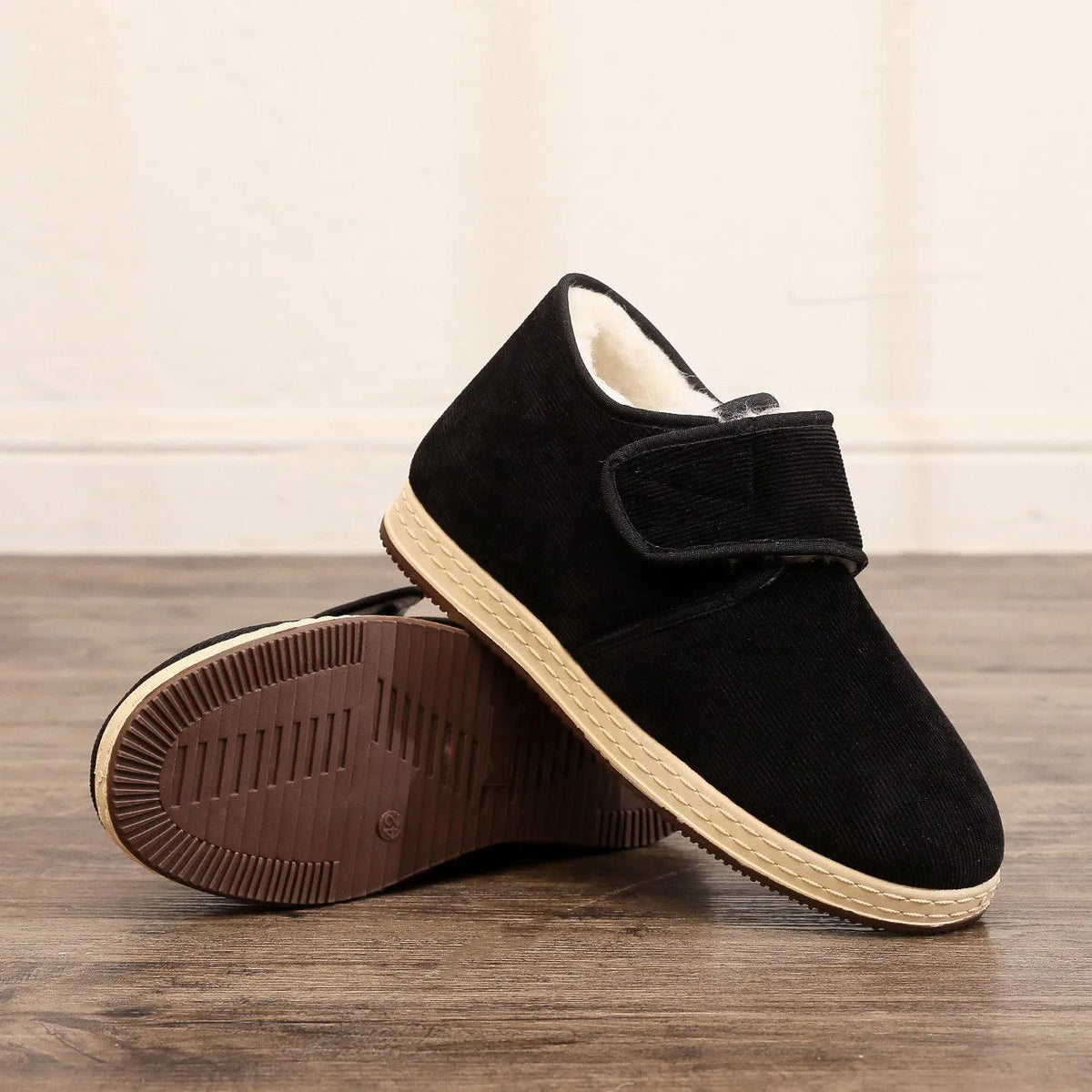 Black soft soled velvet thick cotton shoes with cotton cloth upper, buckle fastening, and rubber sole, sizes 38 to 45