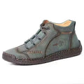 Men's leather boots with round toe and lace-up closure in army green colour