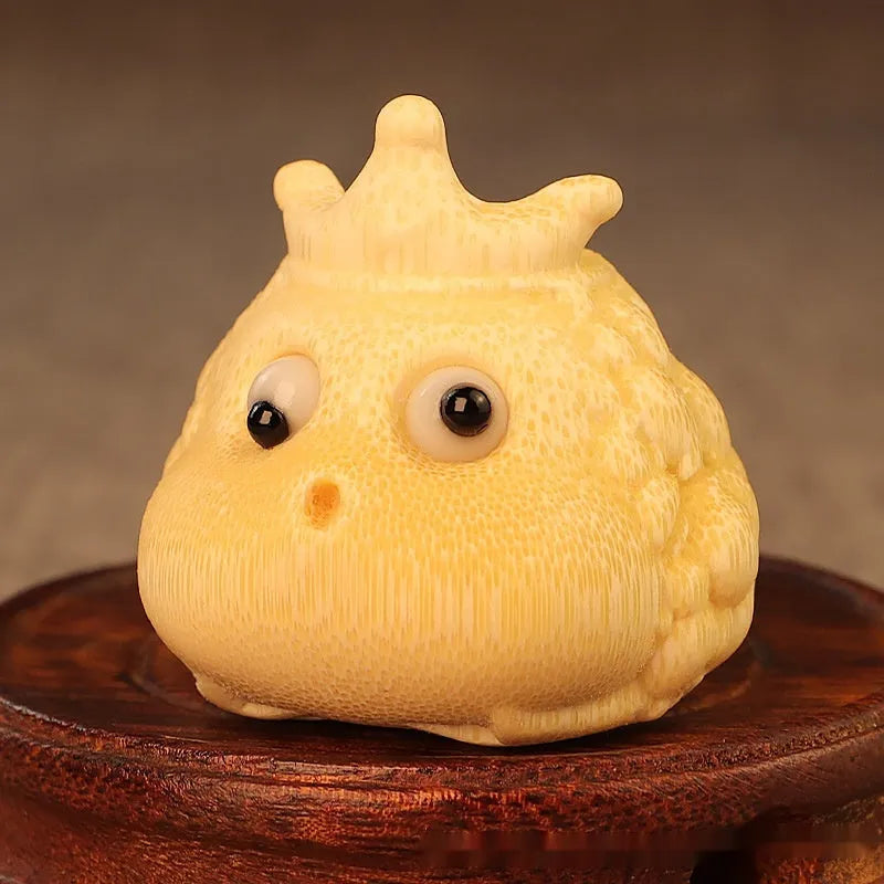 Solid bamboo carving of a cute Crown Princess Toad figurine, 5 cm in size.
