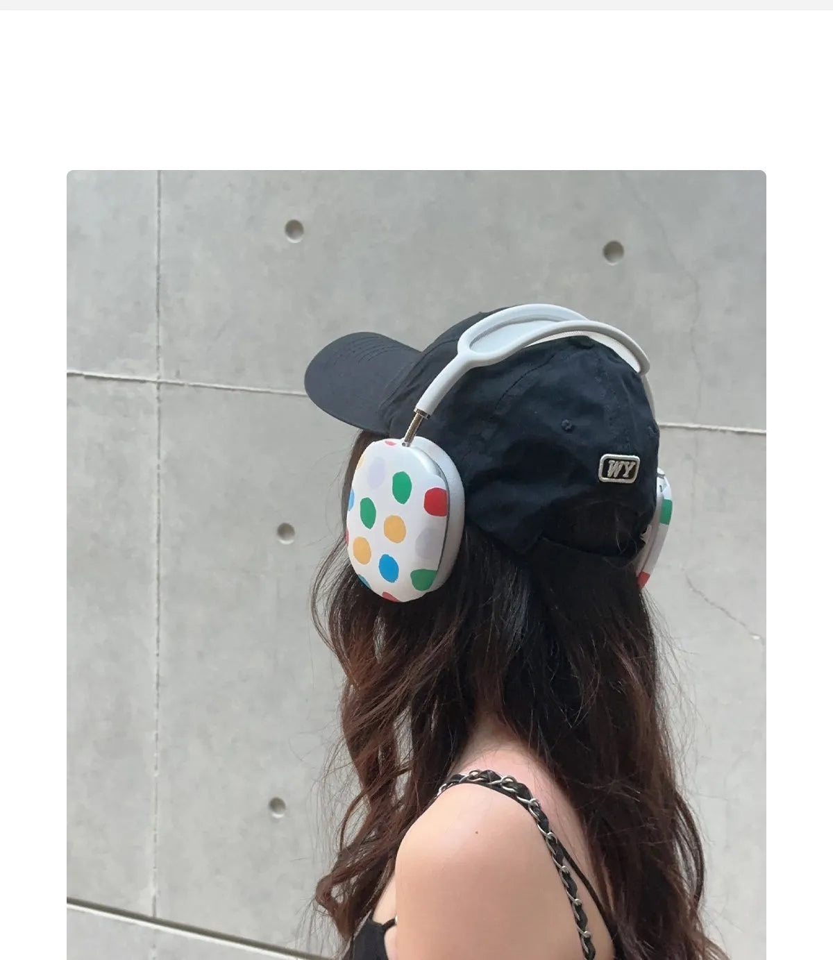 Wave point pattern case for AirPods Max headphones showing moulded interior for ear cup and headband protection