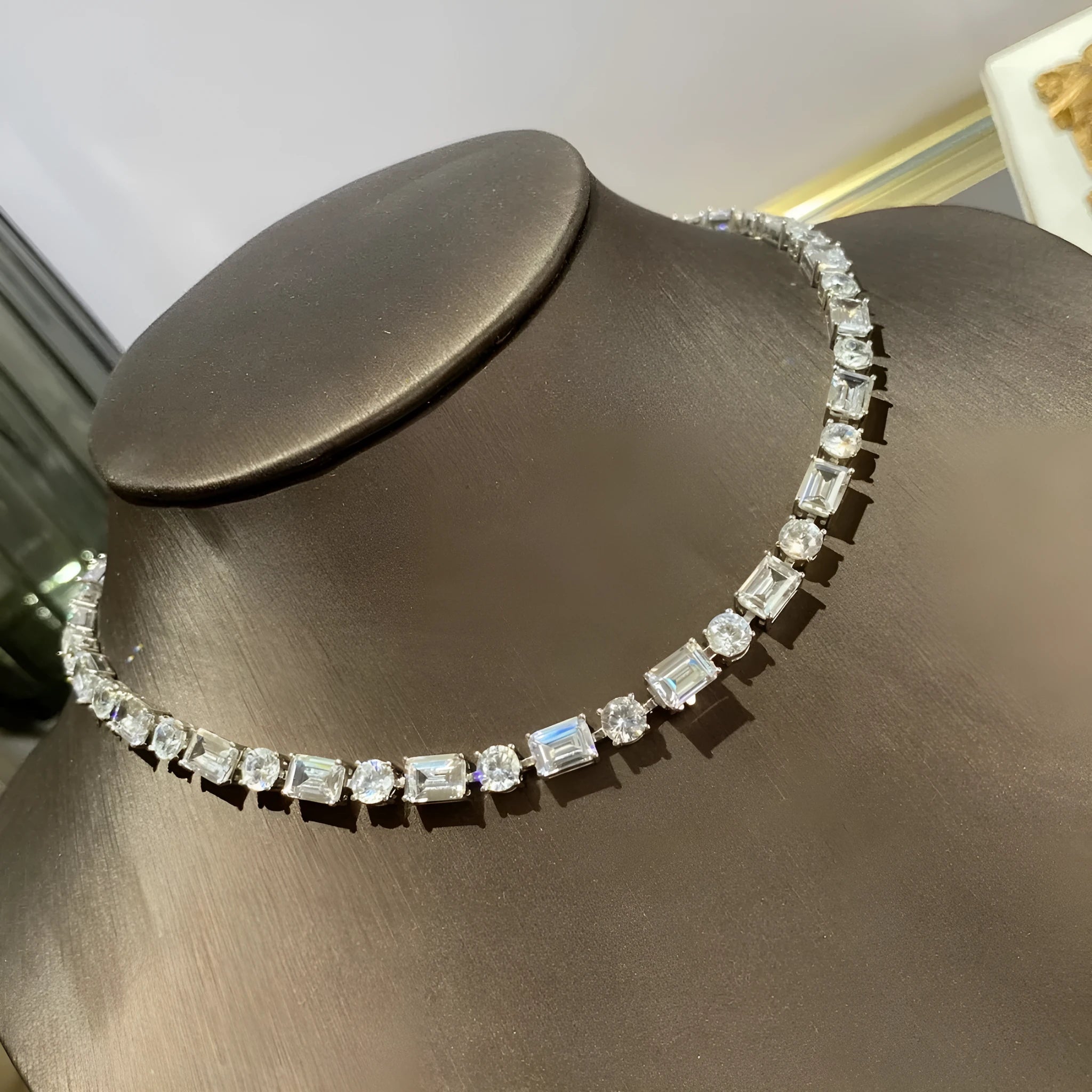 Moissanite single row full diamond collarbone chain necklace for women in silver with geometric design