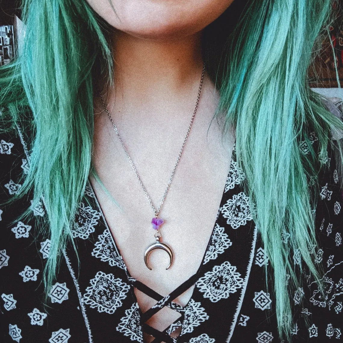 Silver moon pendant necklace with natural purple crystal on alloy chain, electroplated finish, simple style AQ-2151