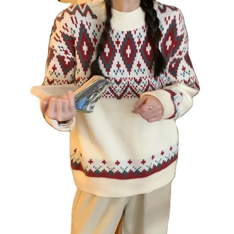 Loose retro striped pullover knitted top in red or white colour with long sleeves.