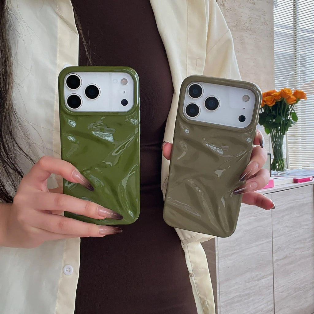 Three-dimensional pleated pattern TPU phone case in green for iPhone, anti-fall, anti-fingerprint, soft shell