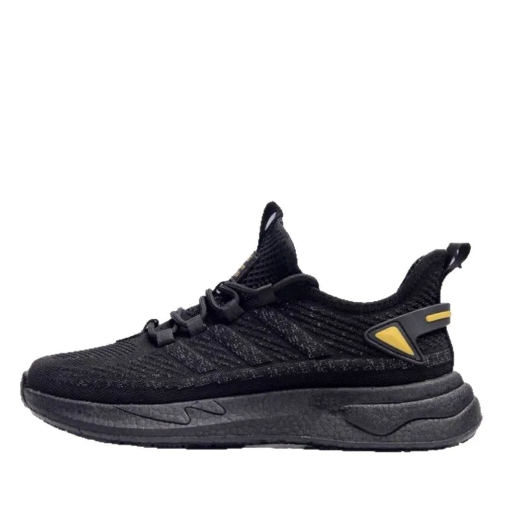 Black non-slip chef shoes with rubber sole and polyester upper for kitchen work