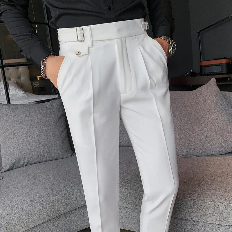 Men's straight-leg casual trousers in solid colours with waist size label