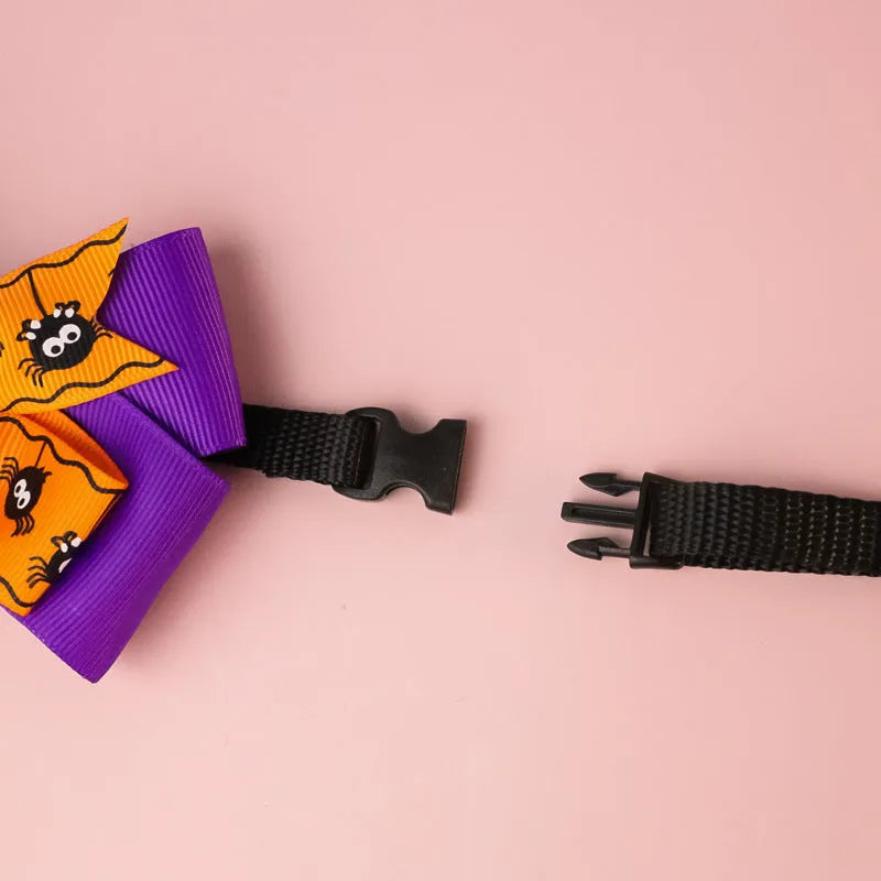 Polyester pumpkin bow tie with bell decoration for cats and dogs in orange colour