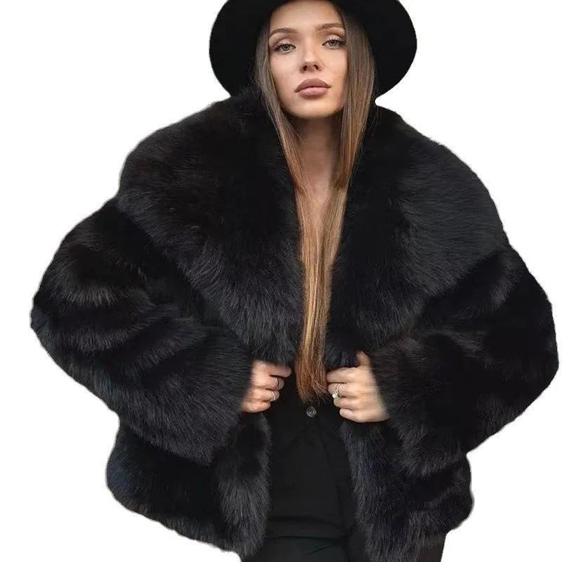 Women's artificial fur coat with large lapel and pockets in high quality white colour, street-fashion style long sleeves