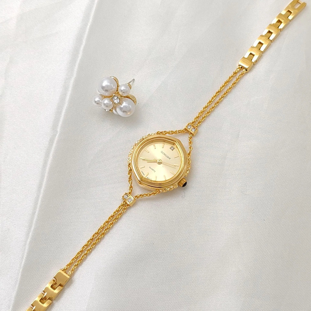 Women's Mori style quartz watch with 25mm dial, mineral glass face, and metal chain strap