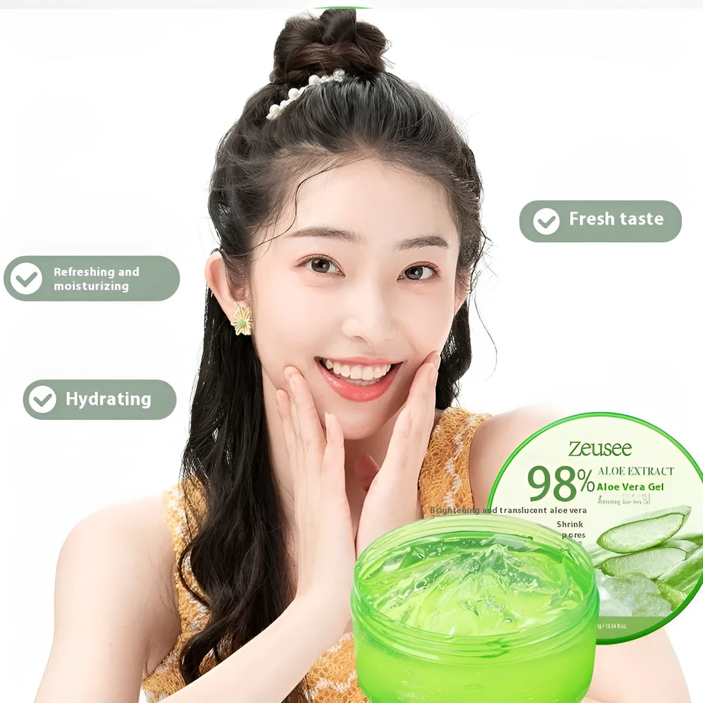 300g jar of 98% aloe vera facial gel with spoon applicator
