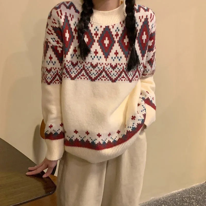 Loose retro striped pullover knitted top in red or white colour with long sleeves.