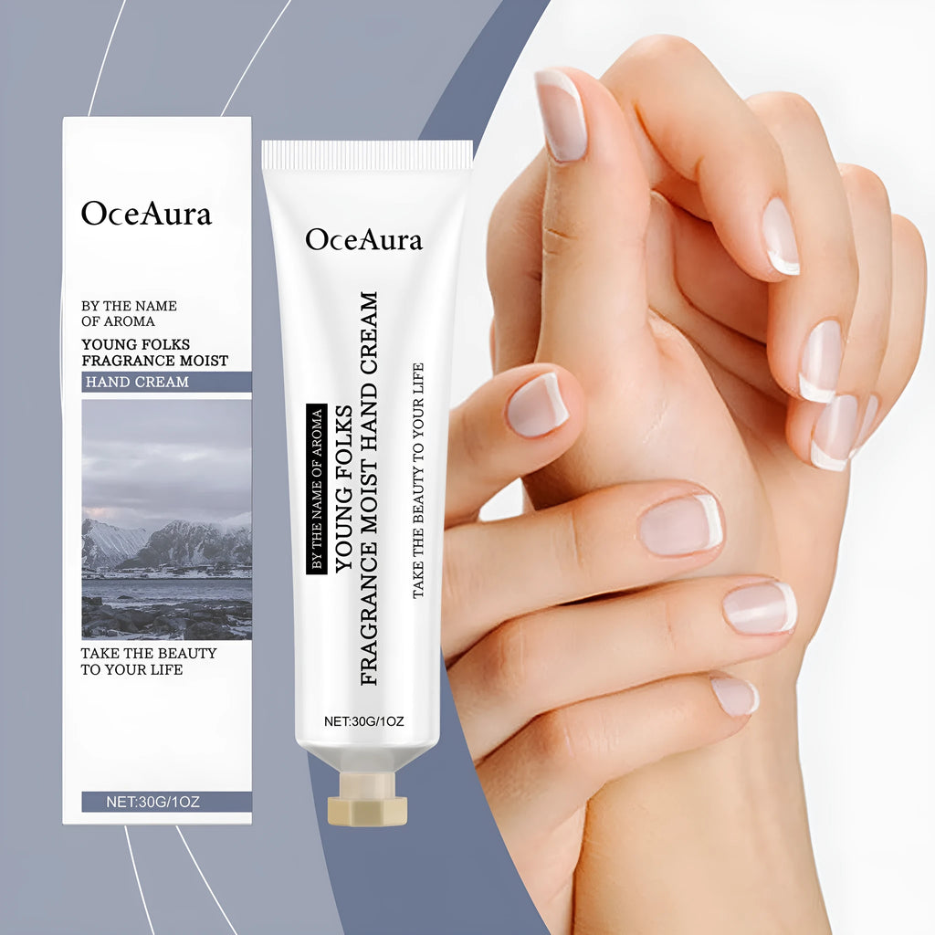 30g tube of moisturising hand cream with hyaluronic acid and glycerin