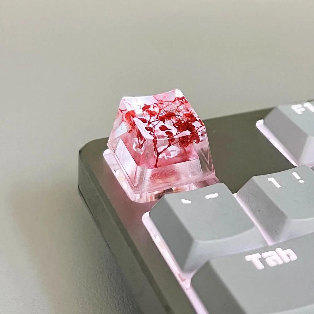 Resin mechanical keyboard keycap with starry sky pattern in transparent material