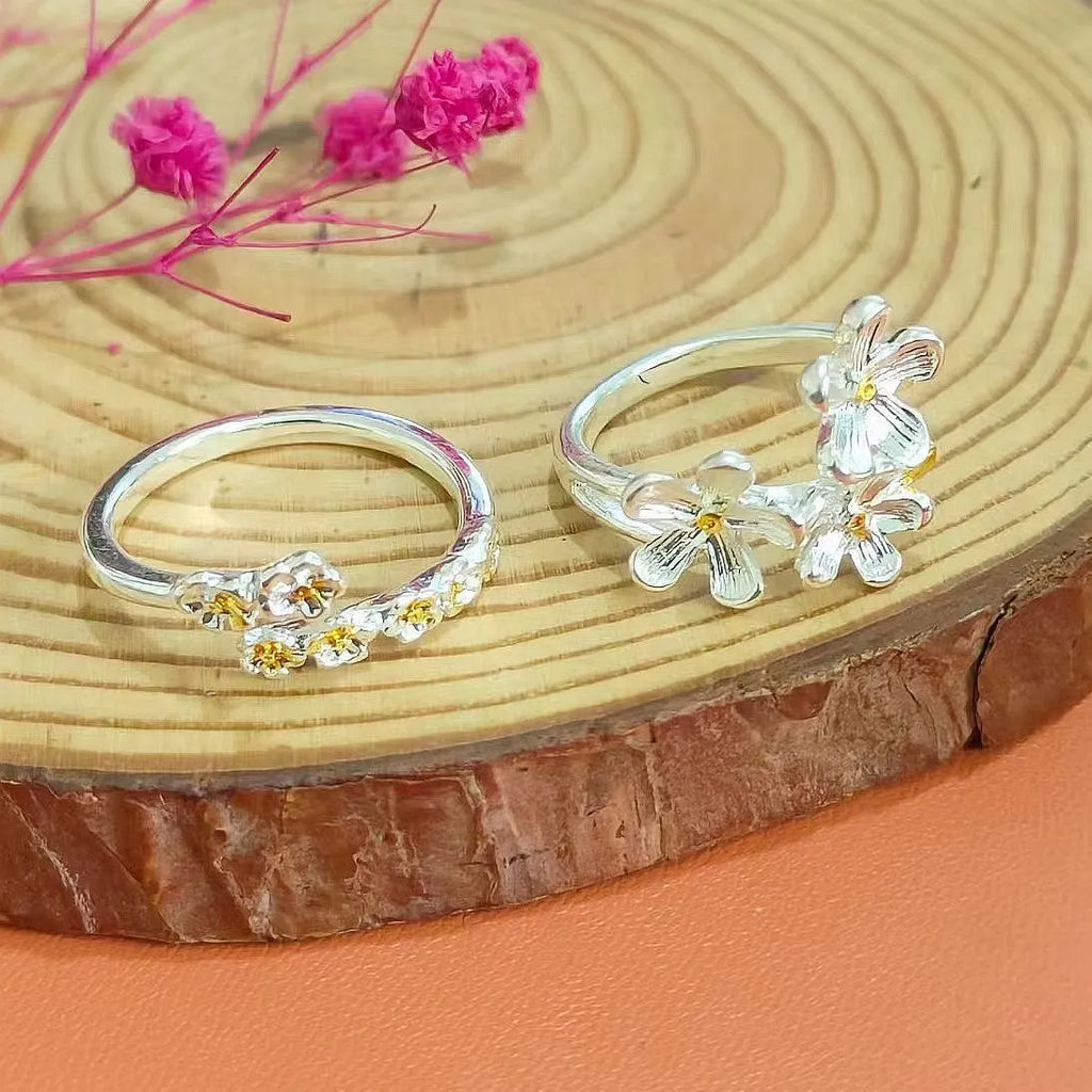 Zinc alloy camellia flower open mouth adjustable ring for women with electroplated finish
