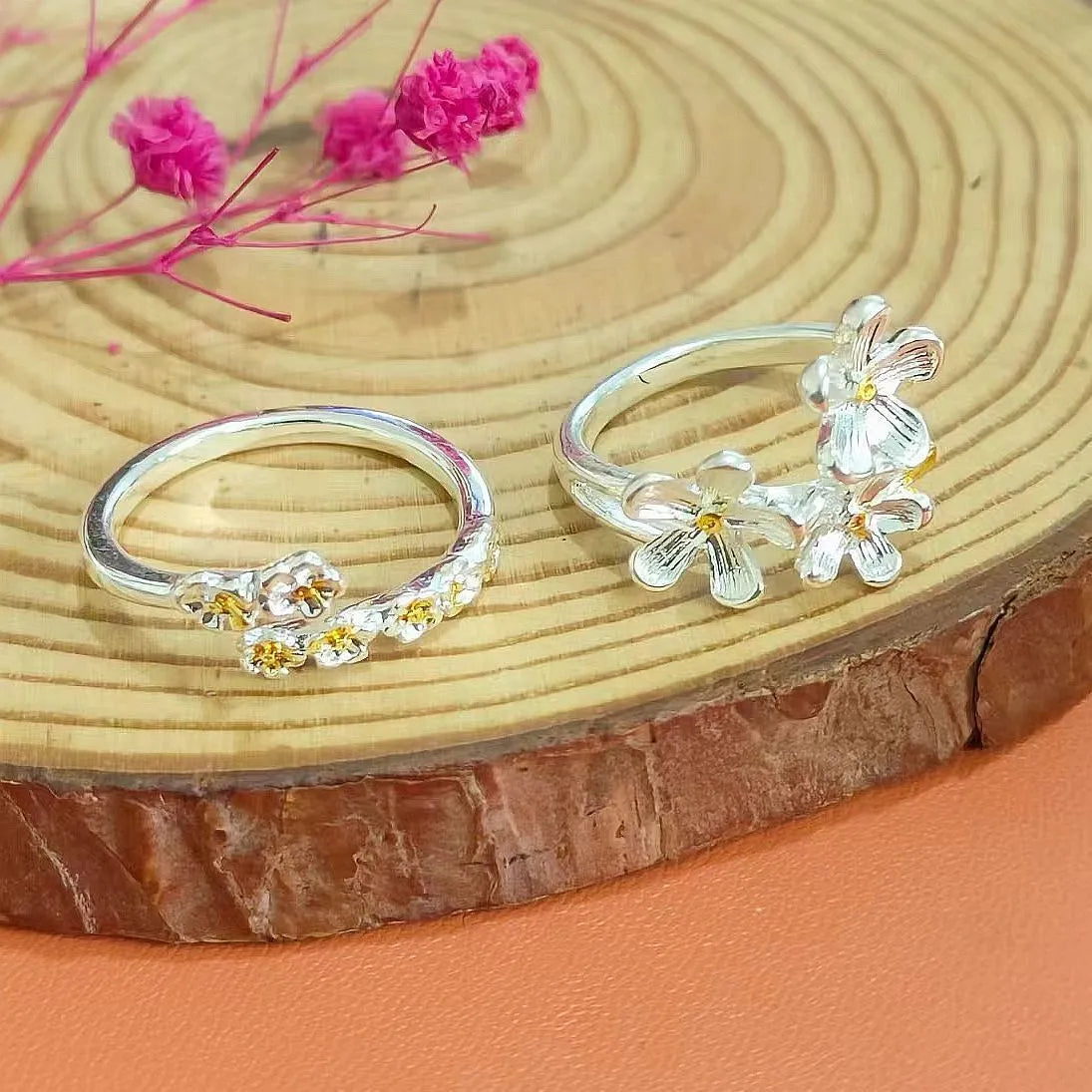 Zinc alloy camellia flower open mouth adjustable ring for women with electroplated finish
