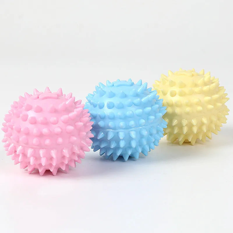 Blue TPR pet chewing ball with footprint texture, 6cm diameter, for dog and cat dental care